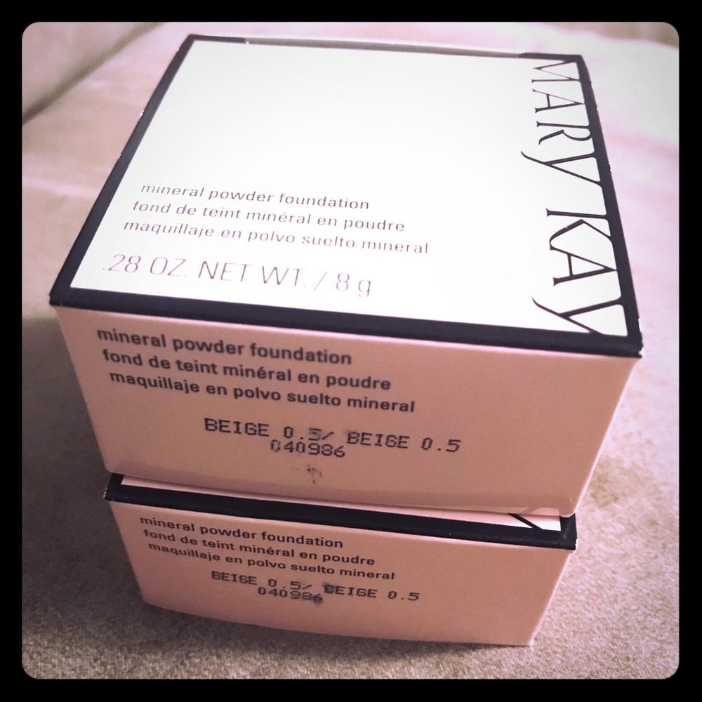 Mary Kay Beige 0.5 Mineral Powder Foundation
